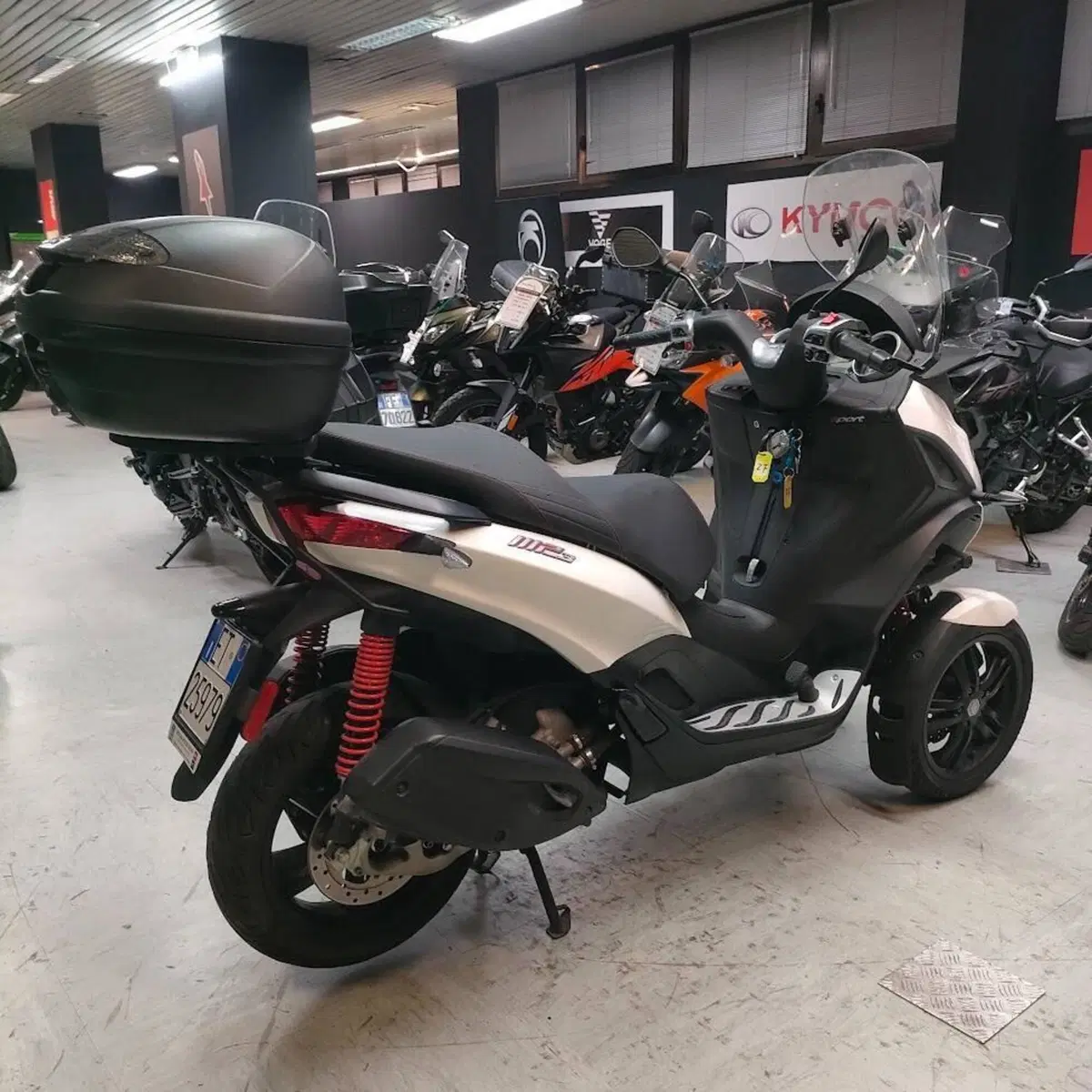 Piaggio Mp3 300 Hpe (2019 - 20) (7)