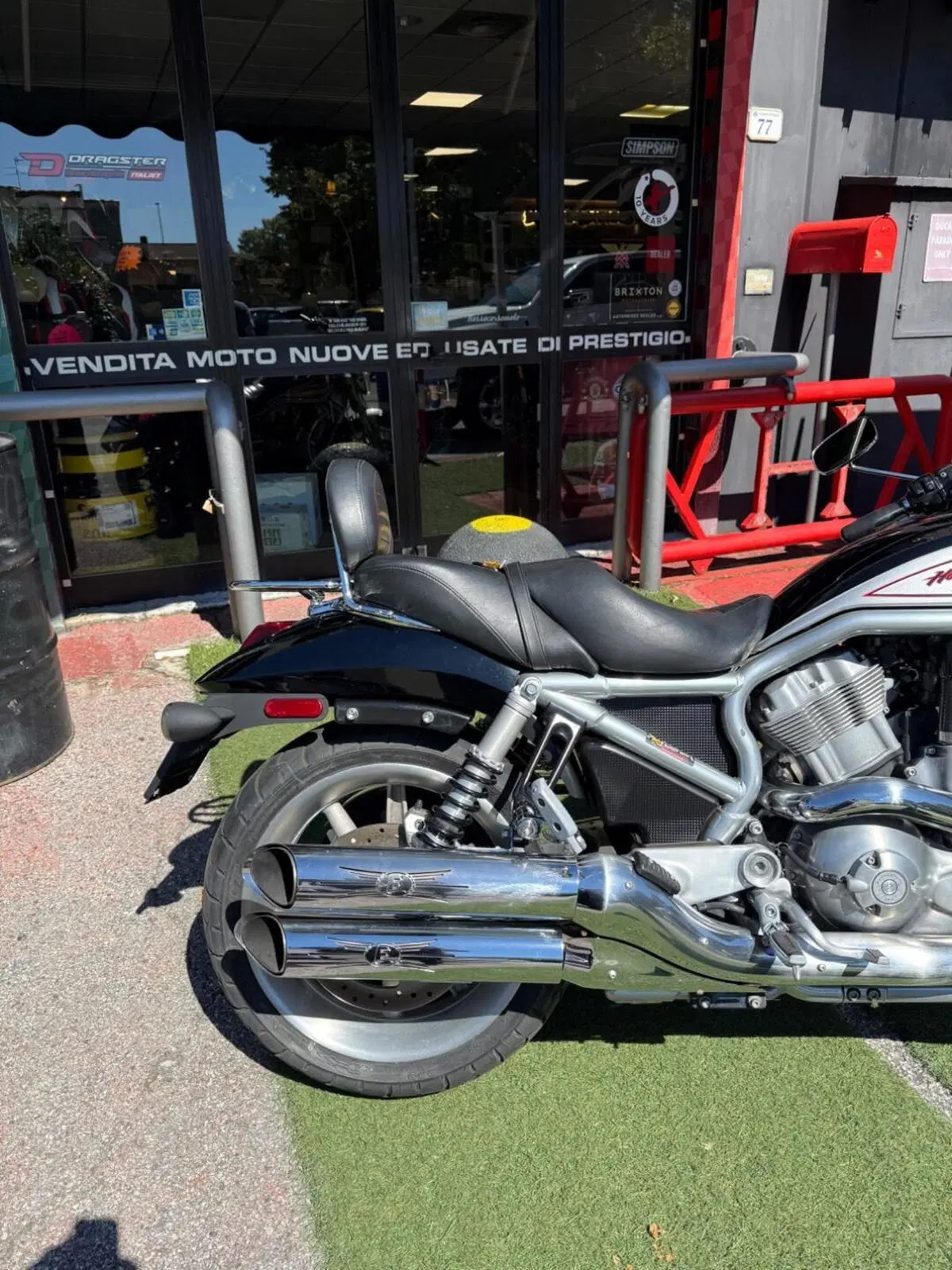 Harley-Davidson 1130 Street Rod (2006 - 07) - VRSCR (3)