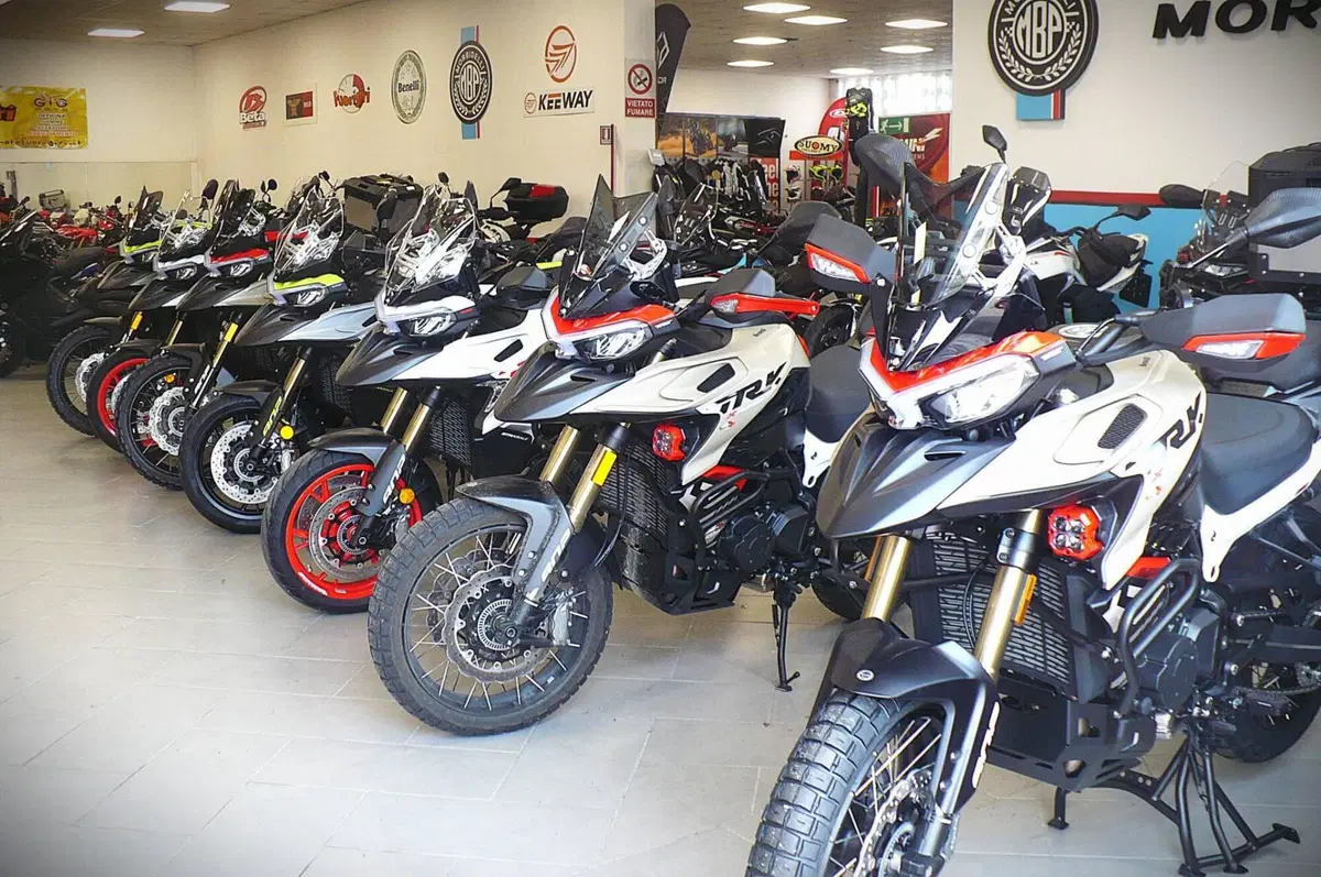 Benelli TRK 902 Stradale (2026) (7)