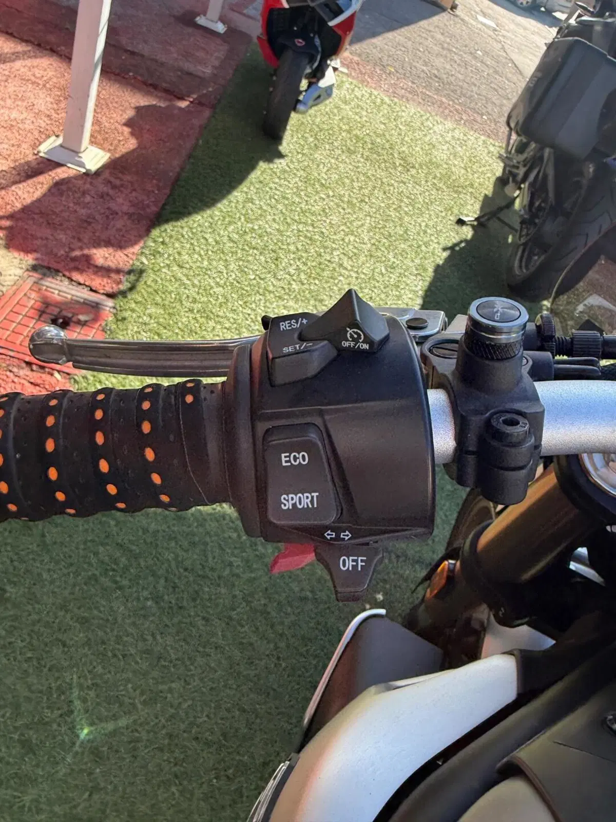 CFMOTO 700CL-X Heritage (2021 - 26) (13)