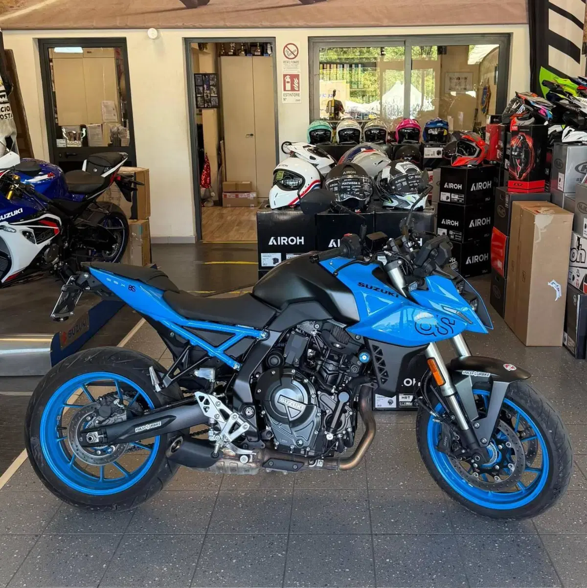 Suzuki GSX-8S (2023 - 24) (4)