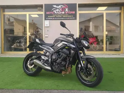 Triumph Street Triple 765 R (2023 - 26) usata