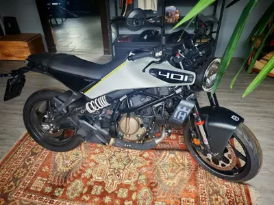 Husqvarna Vitpilen 401 (2024 - 26) usata