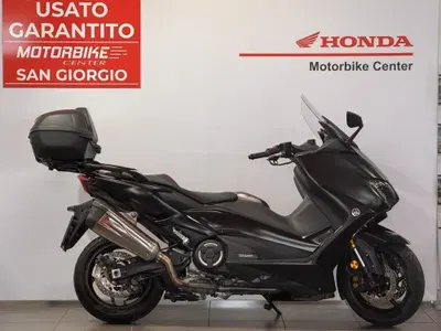 Yamaha T-Max 560 Tech Max (2020) usata
