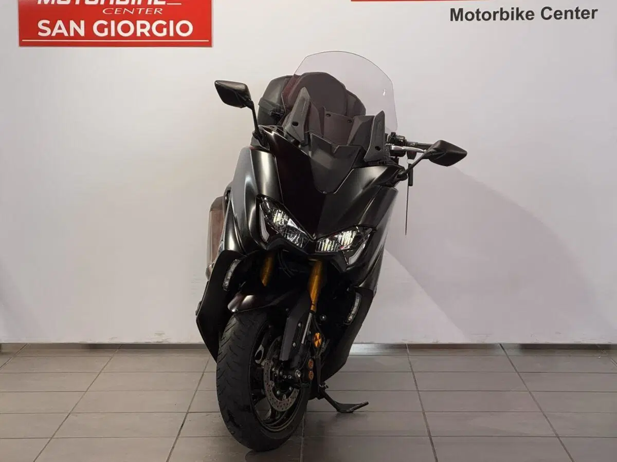 Yamaha T-Max 560 Tech Max (2020) (2)