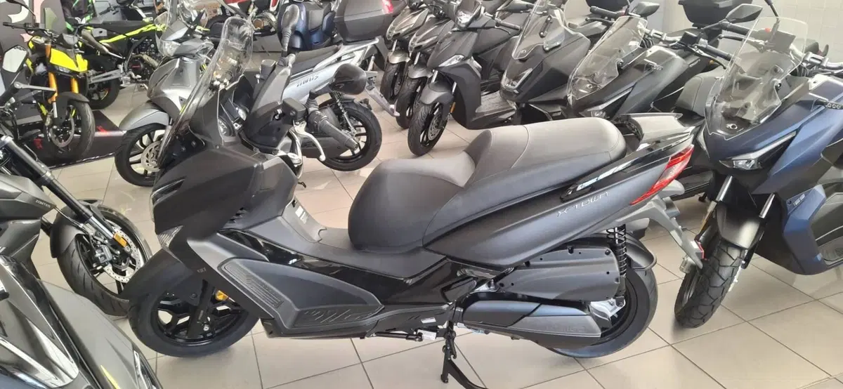 Kymco X-Town 300i (2025 - 26) (2)