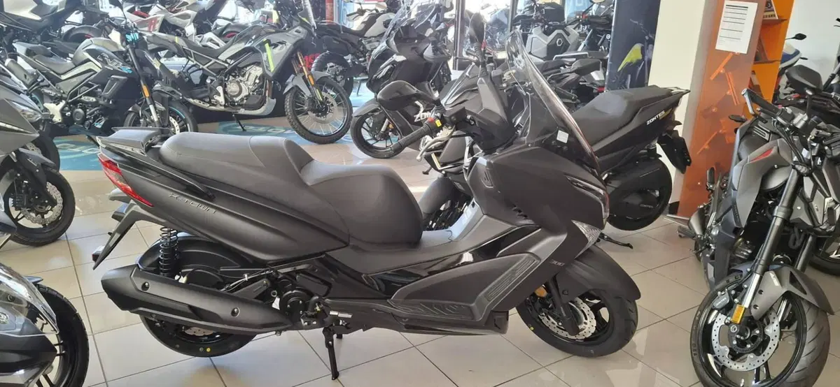Kymco X-Town 300i (2025 - 26) (3)