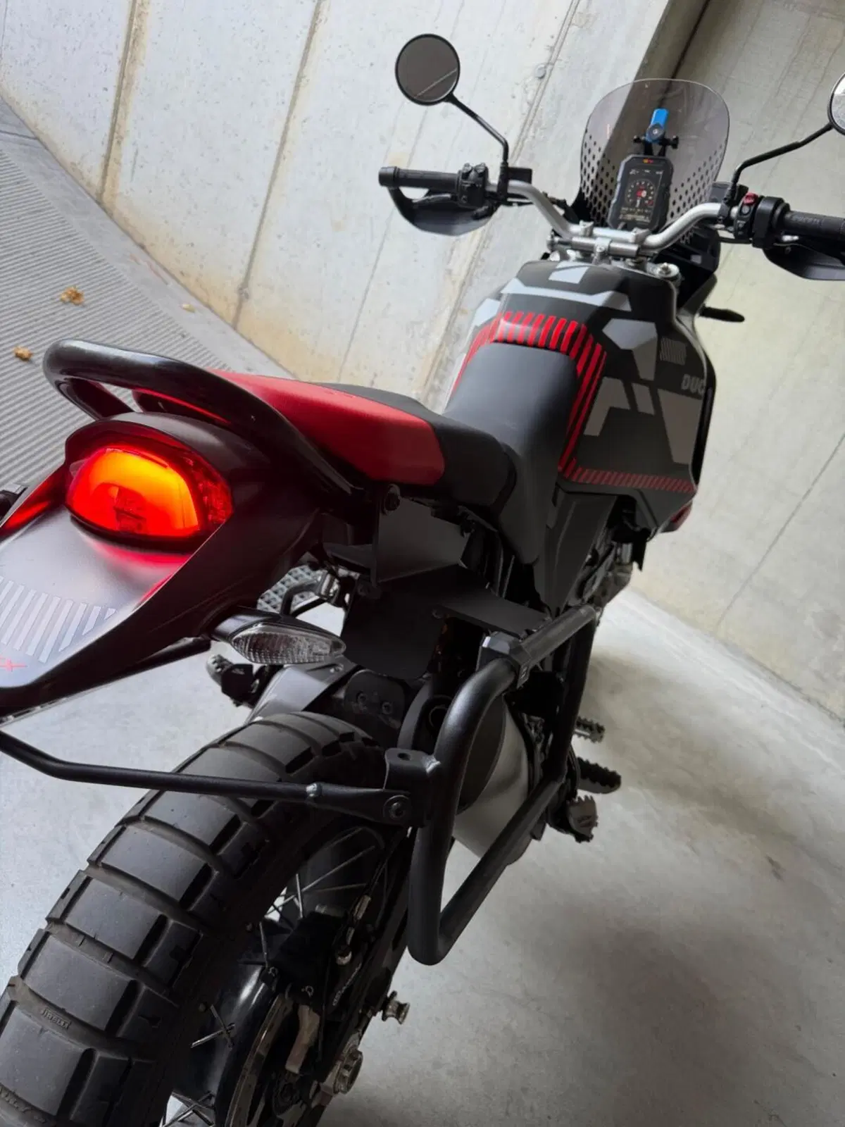 Ducati DesertX (2022 - 25) (8)