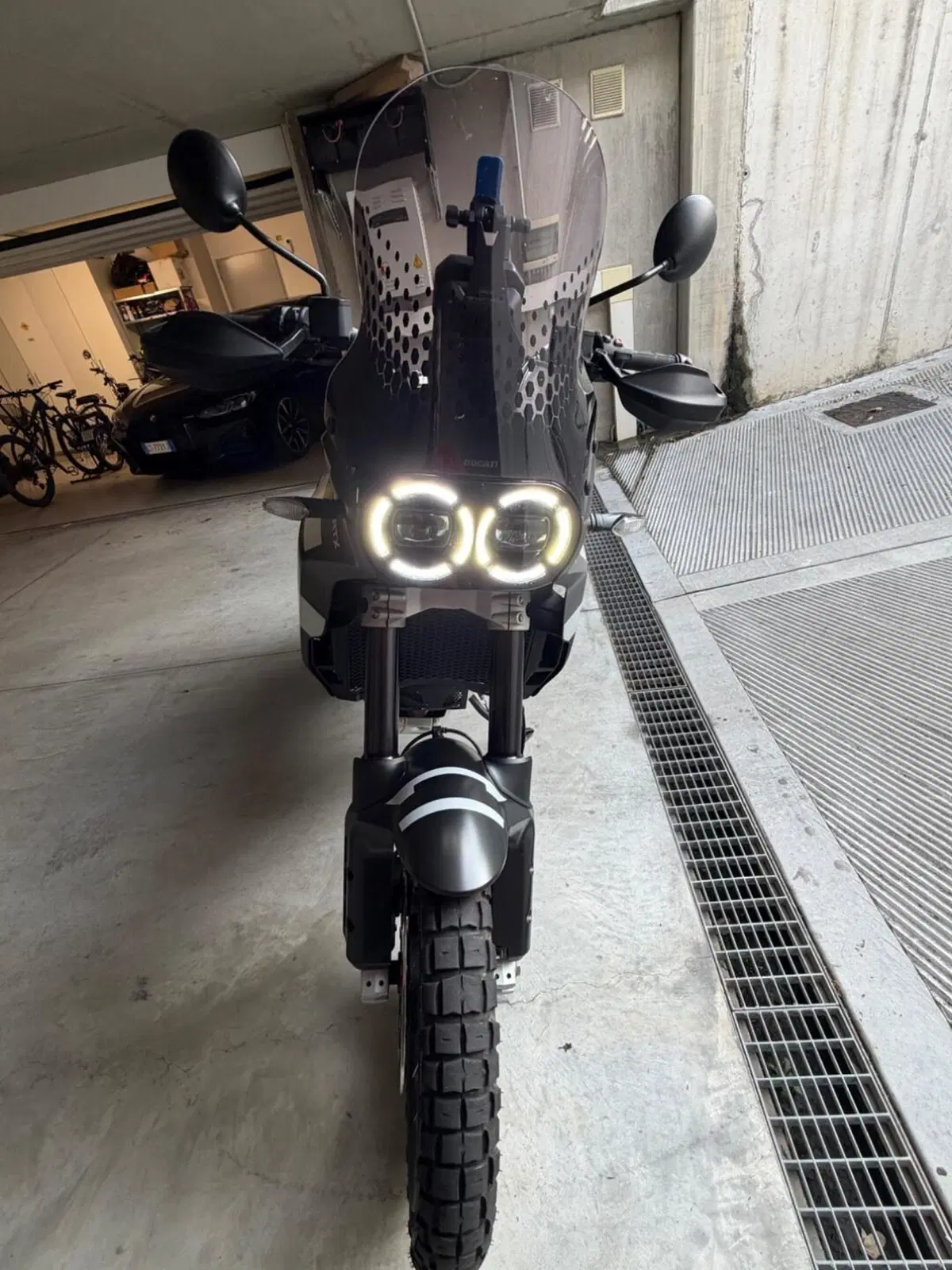 Ducati DesertX (2022 - 25) (9)
