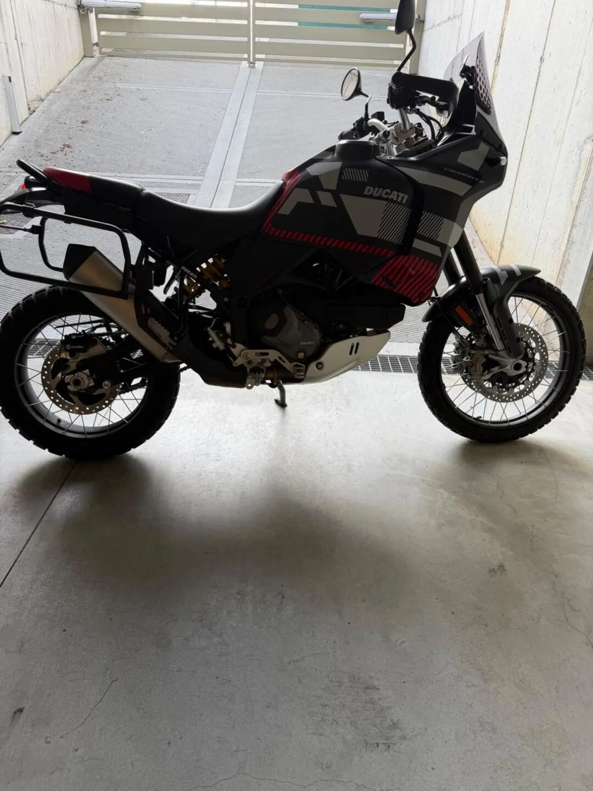 Ducati DesertX (2022 - 25) (12)