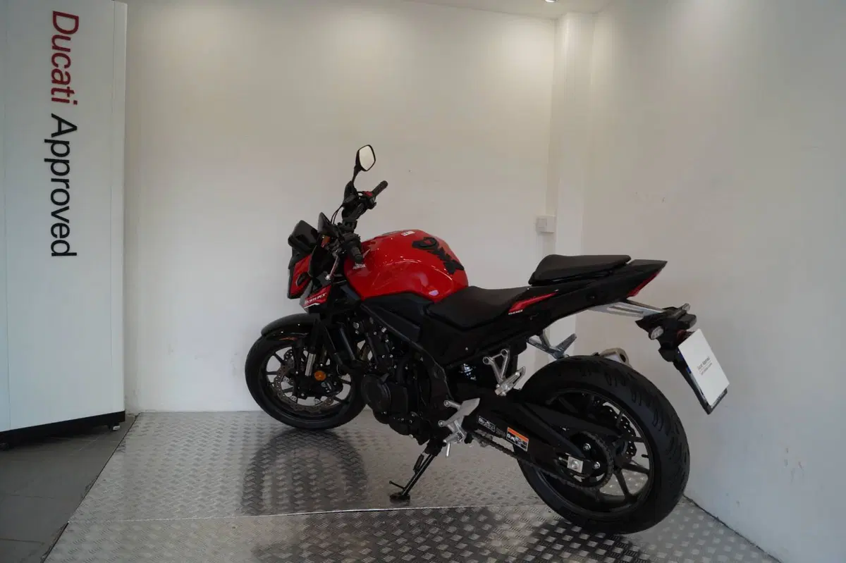Honda CB 500 Hornet (2026) (3)
