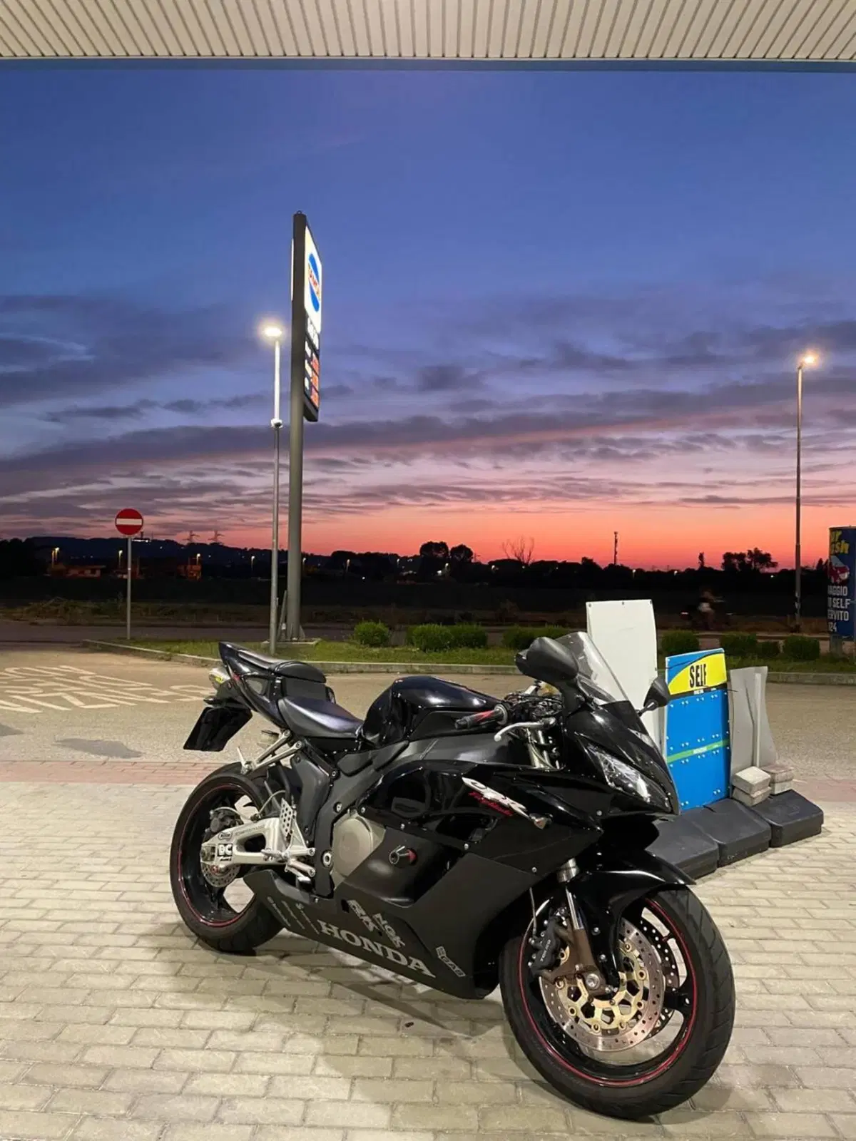 Honda CBR 1000 RR Fireblade (2004 - 05) (3)