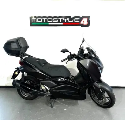 Yamaha X-Max 300 Tech Max (2025 - 26) usata