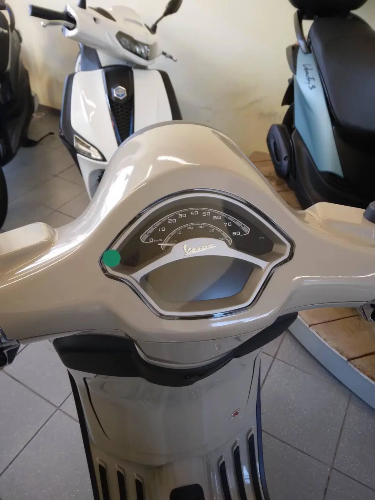 Vespa Primavera 50 (2024 - 25) (4)