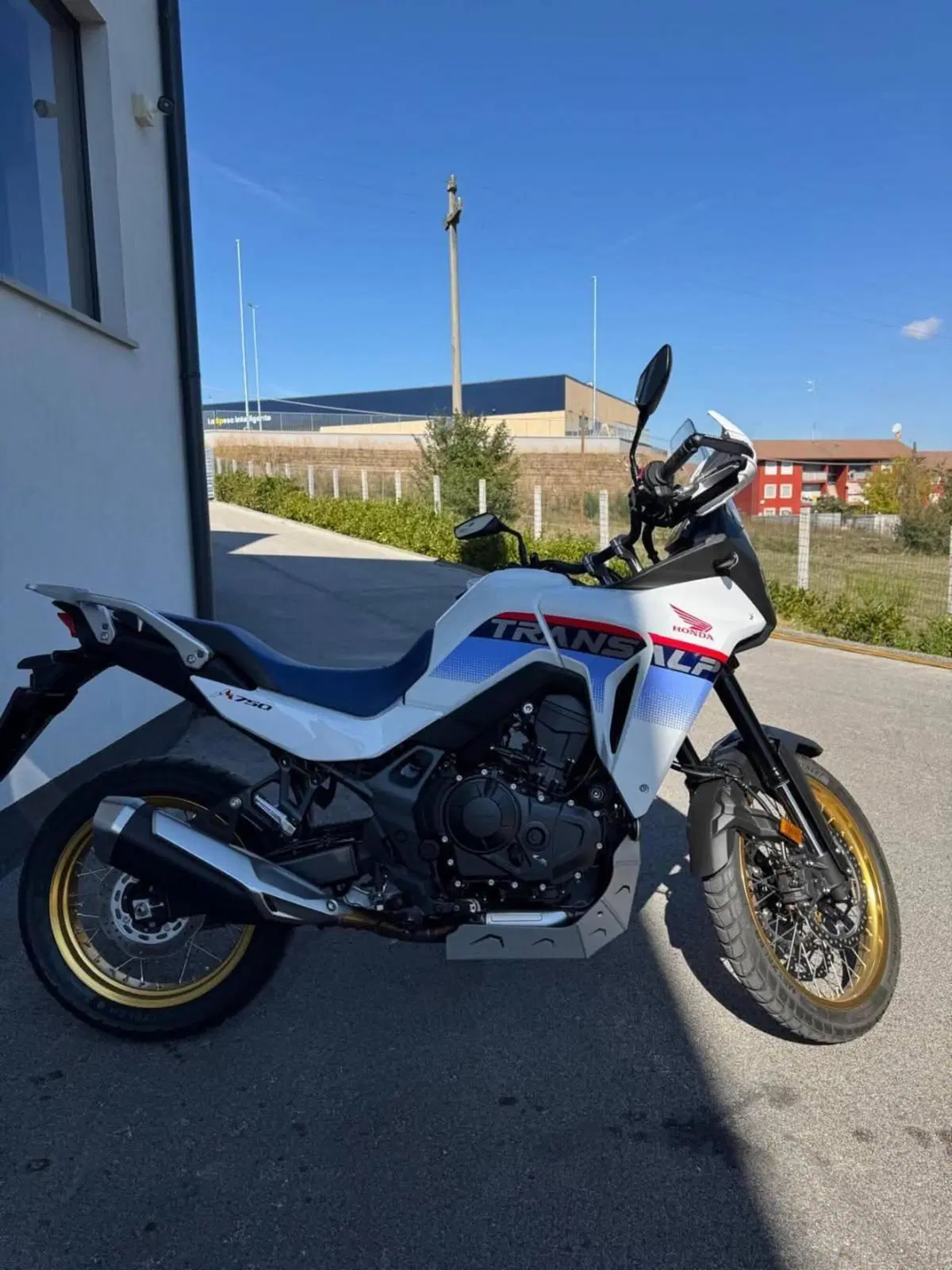Honda Transalp XL750 (2025) (2)
