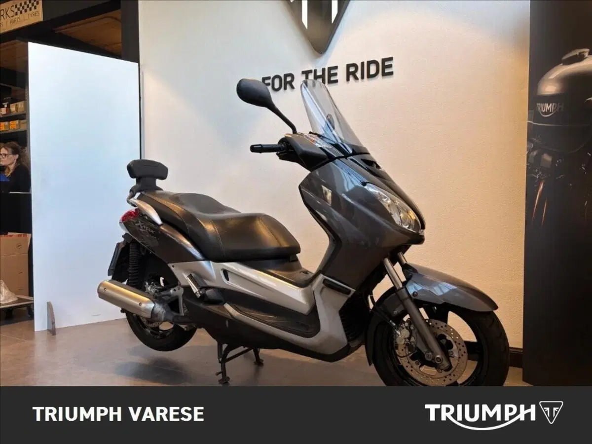 Yamaha X-Max 250 (2007 - 09) (4)