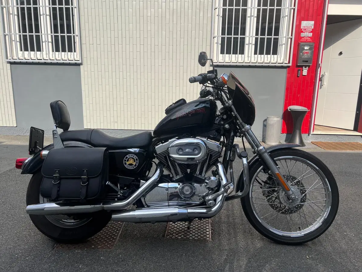 Harley-Davidson 1200 Custom (2007 - 13) - XL 1200C (2)