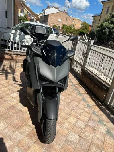 Yamaha X-Max 300 (2025 - 26) usata