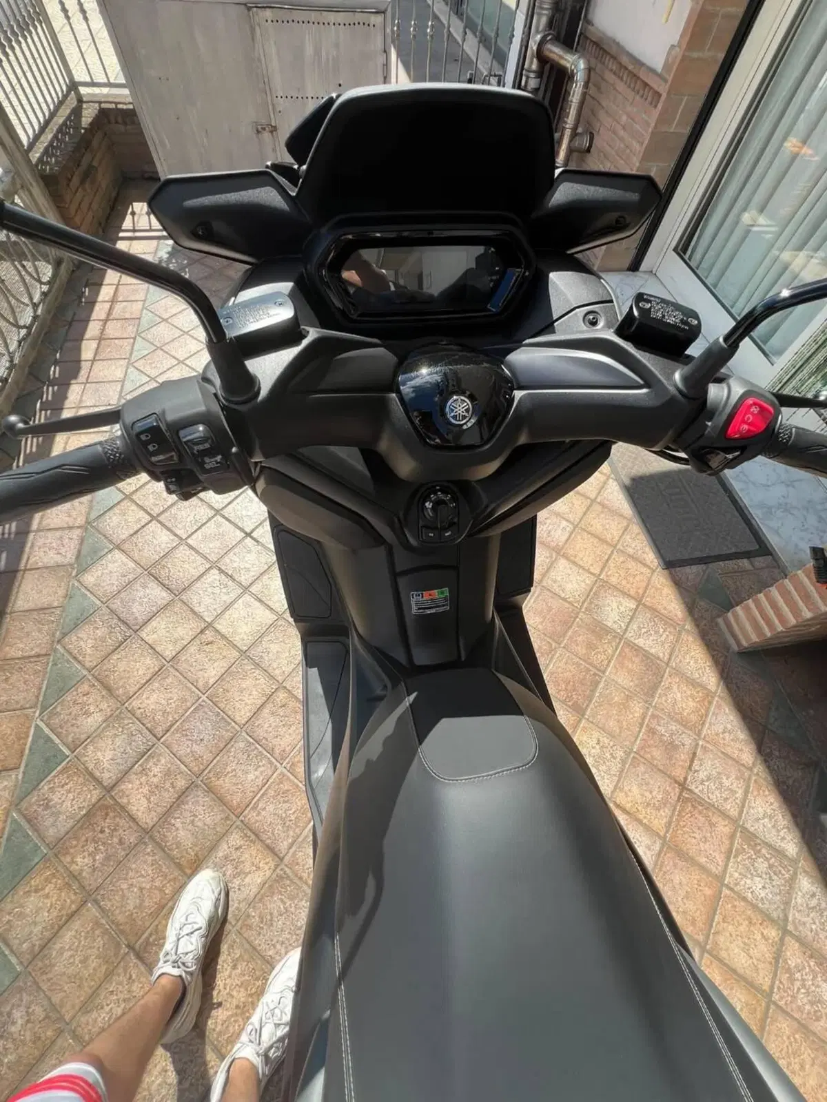 Yamaha X-Max 300 (2025 - 26) (6)