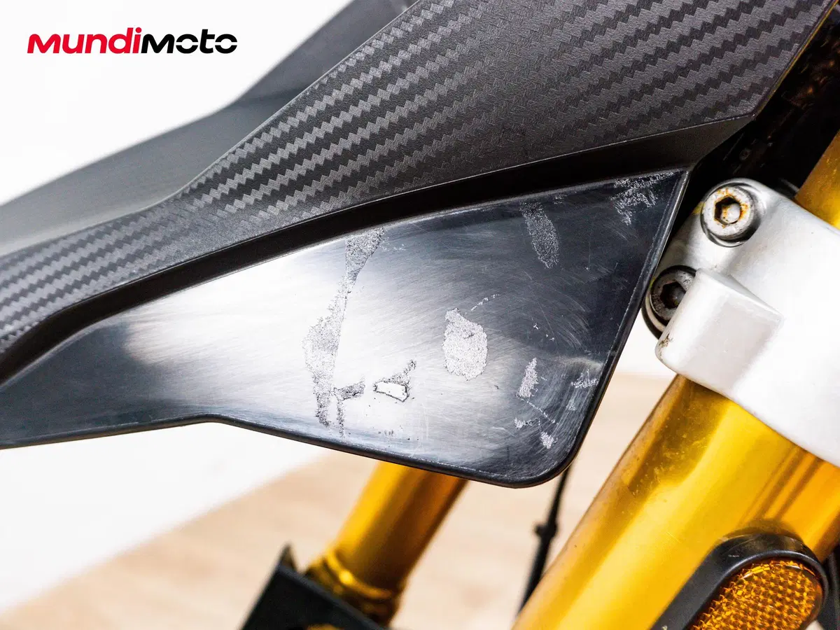 Aprilia Dorsoduro 900 (2017 - 20) (22)