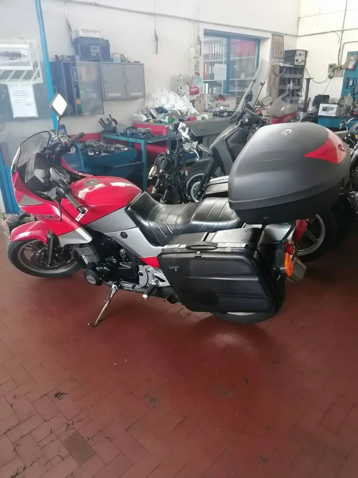 Suzuki Gsx550es (4)