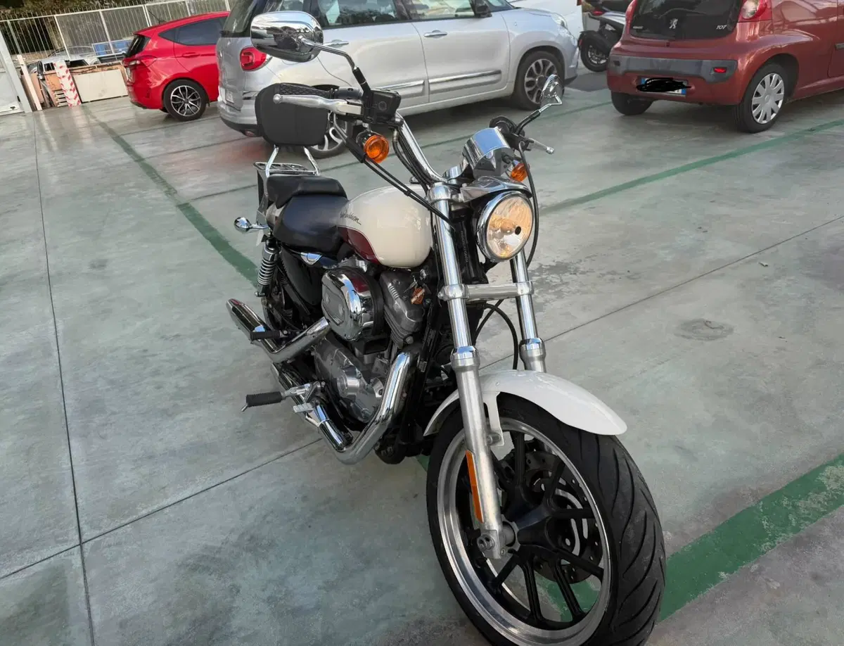 Harley-Davidson 883 SuperLow (2010 - 16) - XL 883L (2)