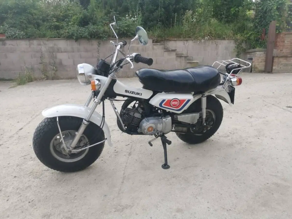 Suzuki RV 90 (2)