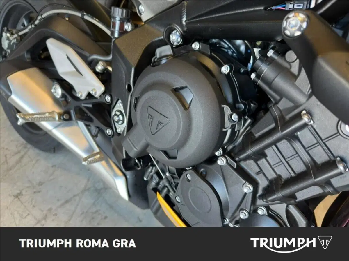 Triumph Street Triple 765 RS (2023 - 26) (17)
