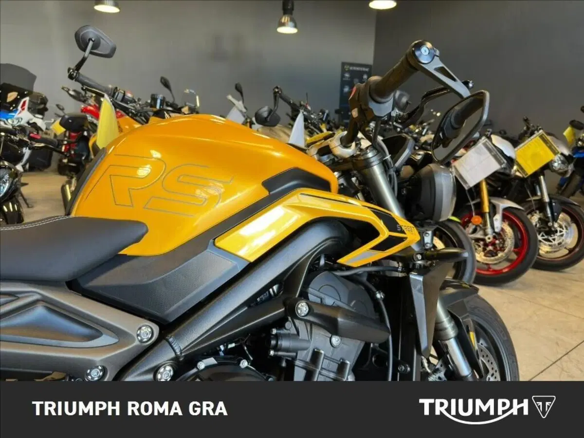 Triumph Street Triple 765 RS (2023 - 26) (13)