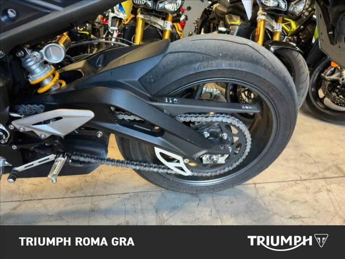 Triumph Street Triple 765 RS (2023 - 26) (10)