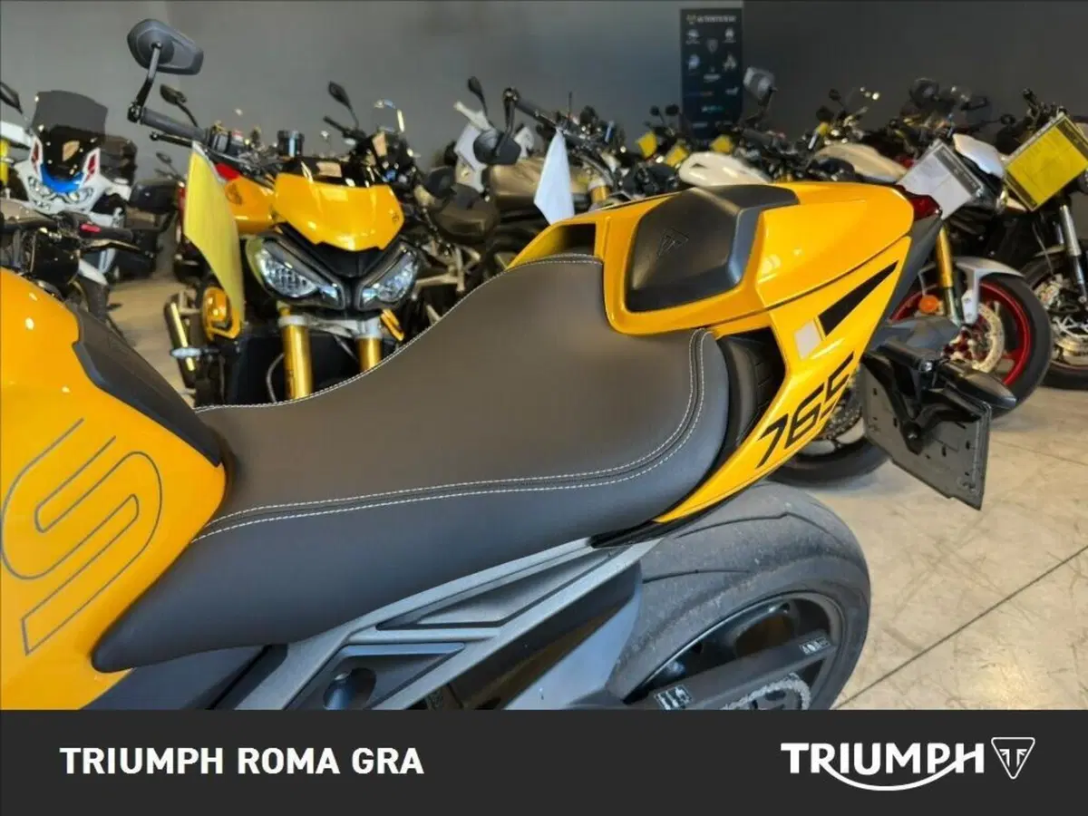 Triumph Street Triple 765 RS (2023 - 26) (21)