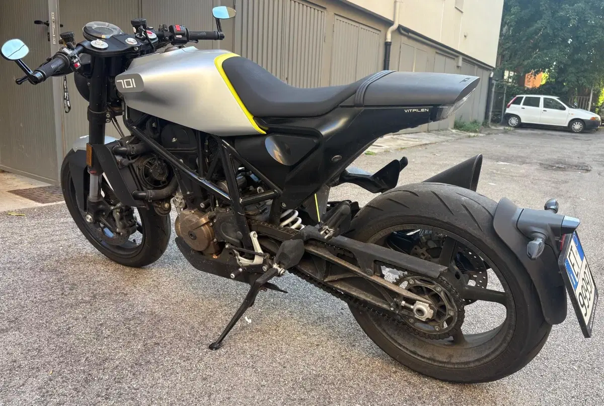 Husqvarna Vitpilen 701 (2020) (2)