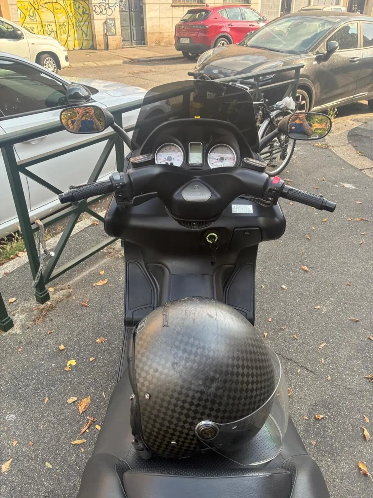 Yamaha T-Max 500 (2004 - 07) (4)