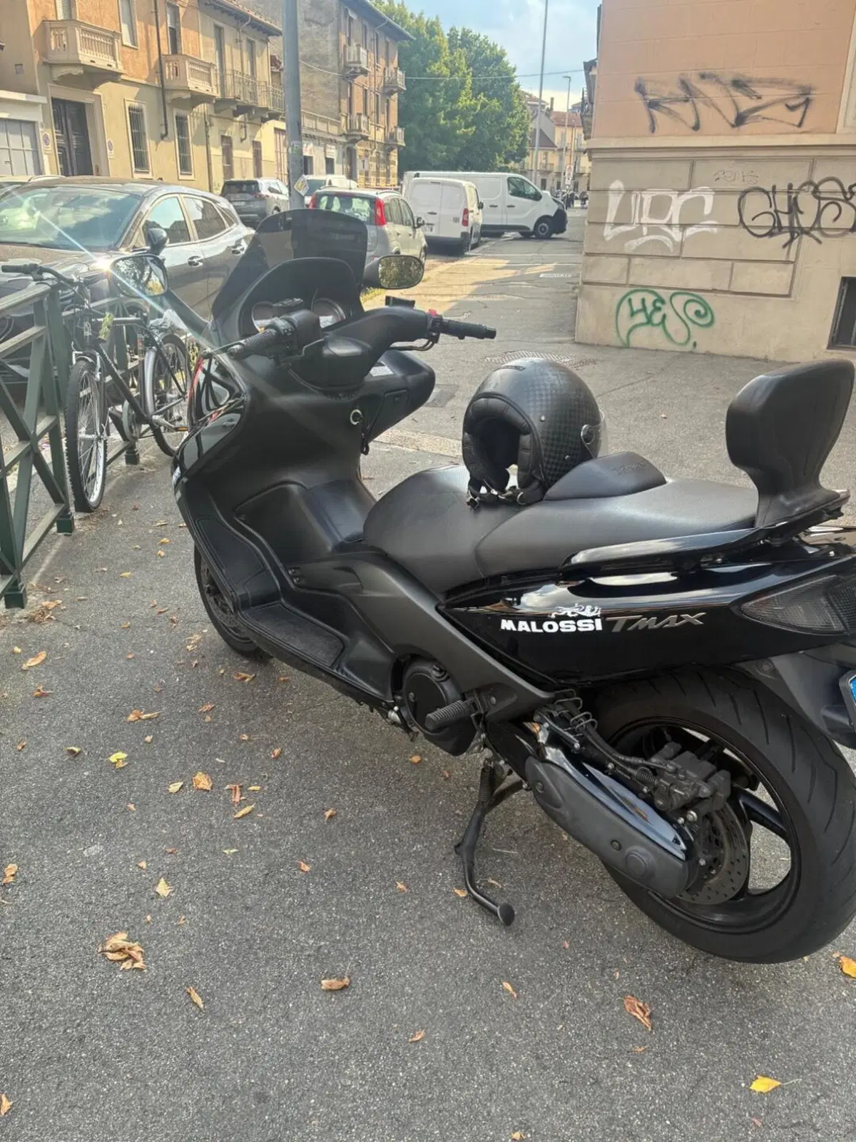 Yamaha T-Max 500 (2004 - 07) (5)