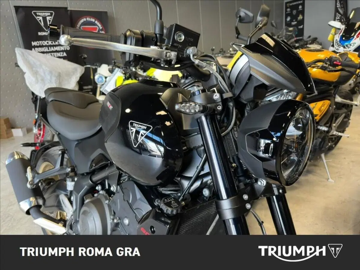 Triumph Trident 800 (2026) (11)