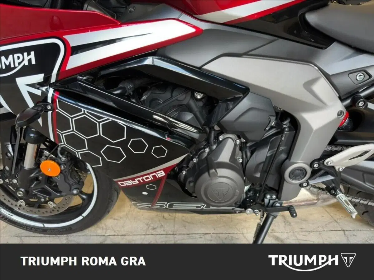 Triumph Daytona 660 (2024 - 26) (9)