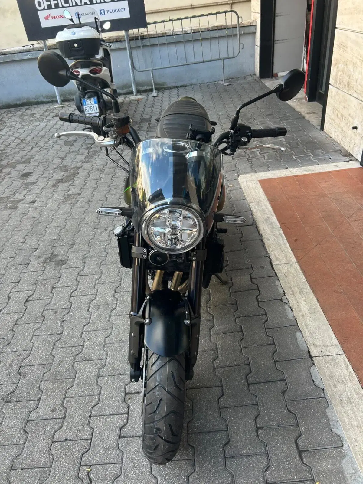 Kawasaki Z 900 RS (2018 - 20) (2)