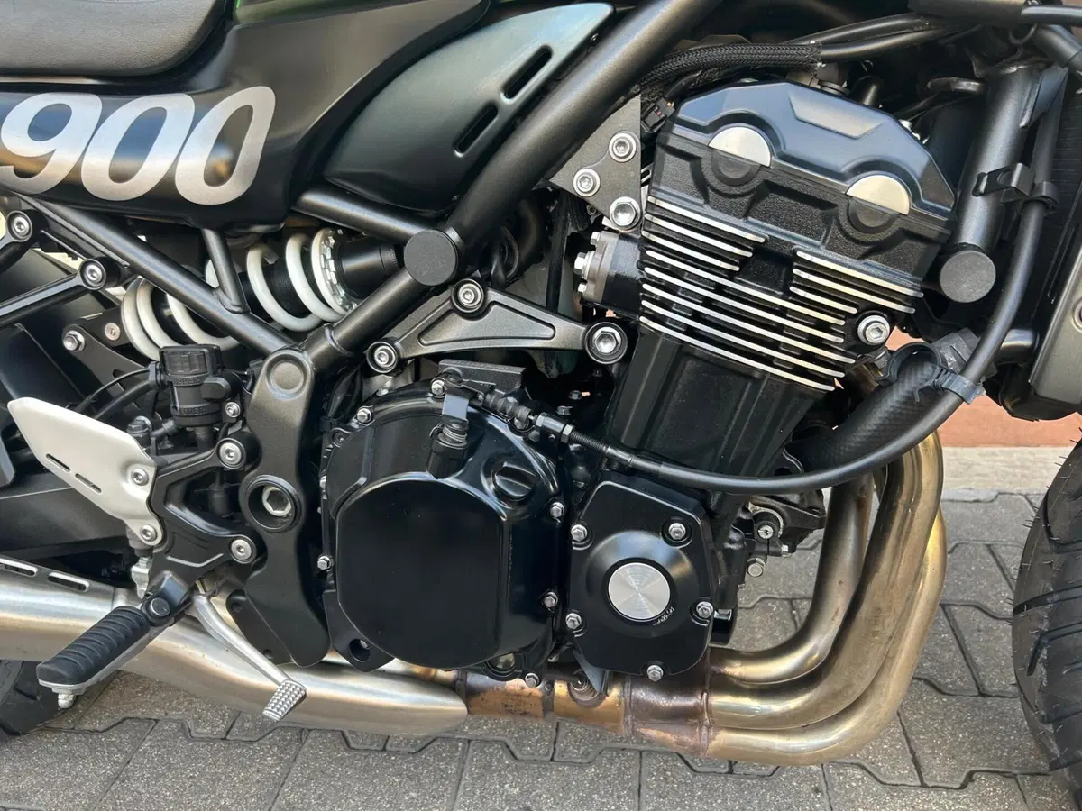 Kawasaki Z 900 RS (2018 - 20) (6)