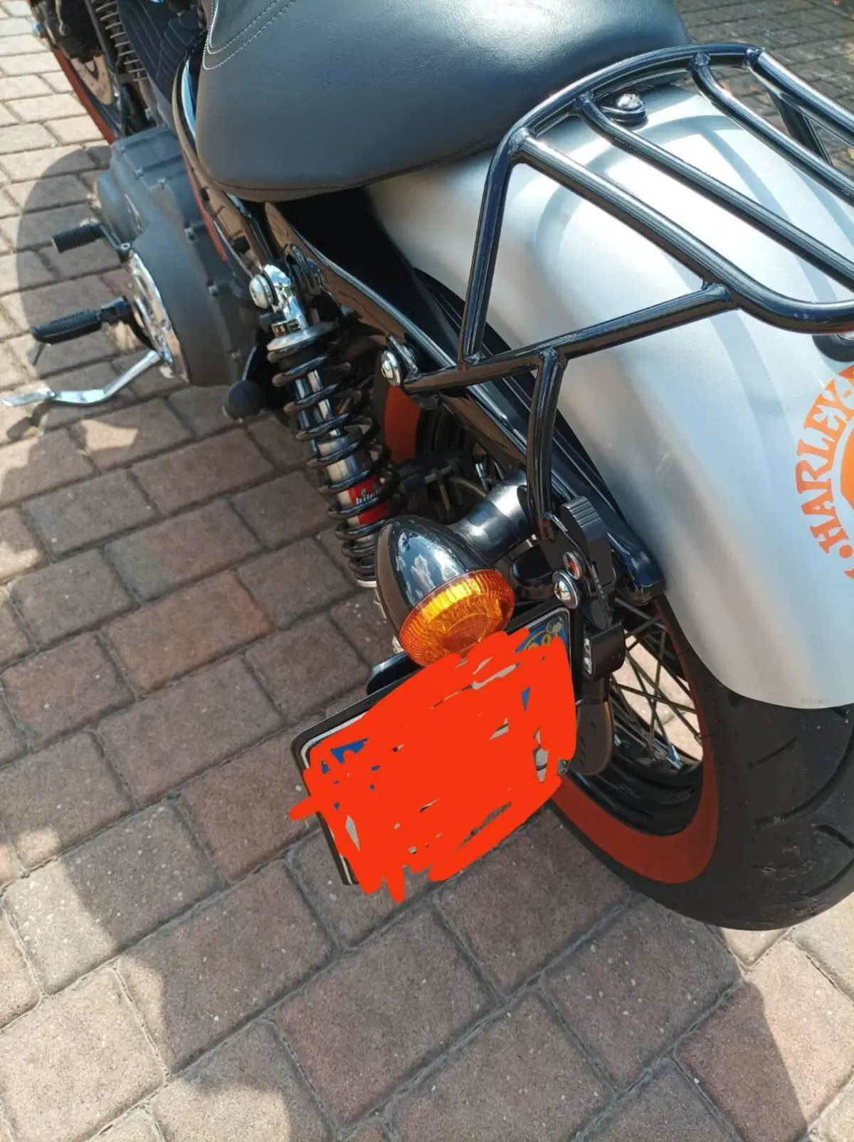 Harley-Davidson 883 (2008 - 09) - XL (8)