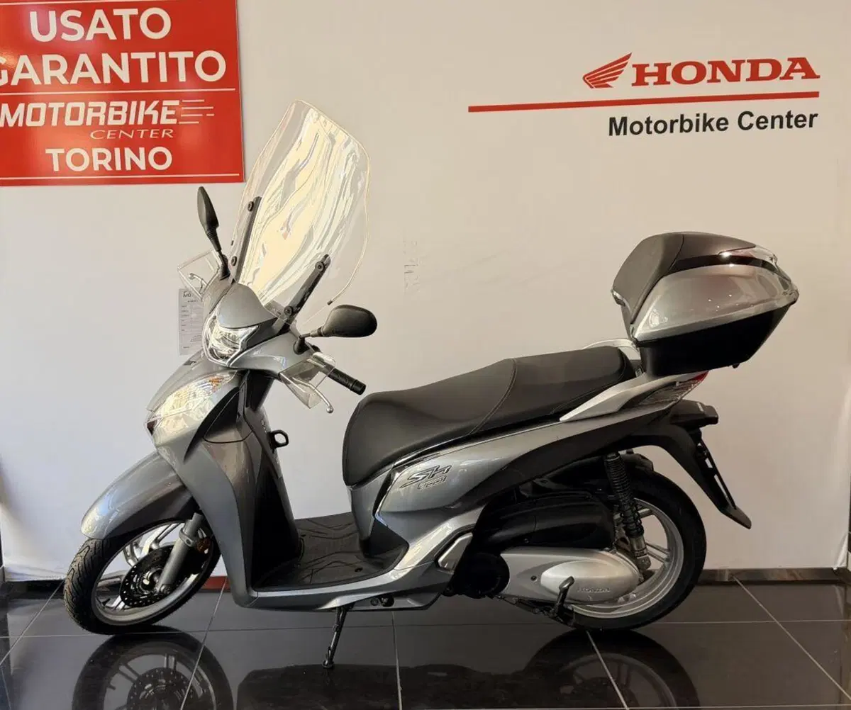 Honda SH 300 i ABS (2016 - 20) (2)