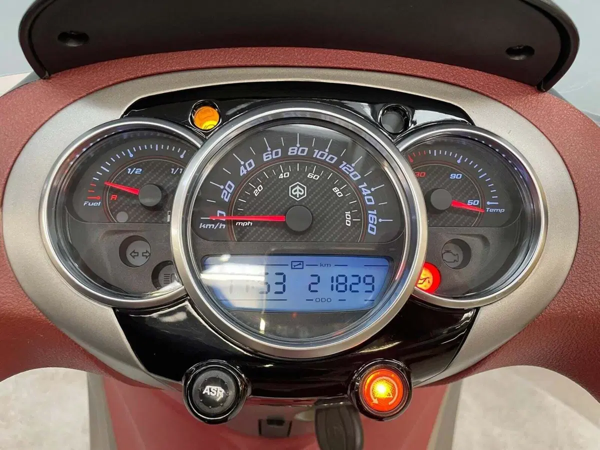 Piaggio Beverly 350 ABS (2016 - 20) (4)