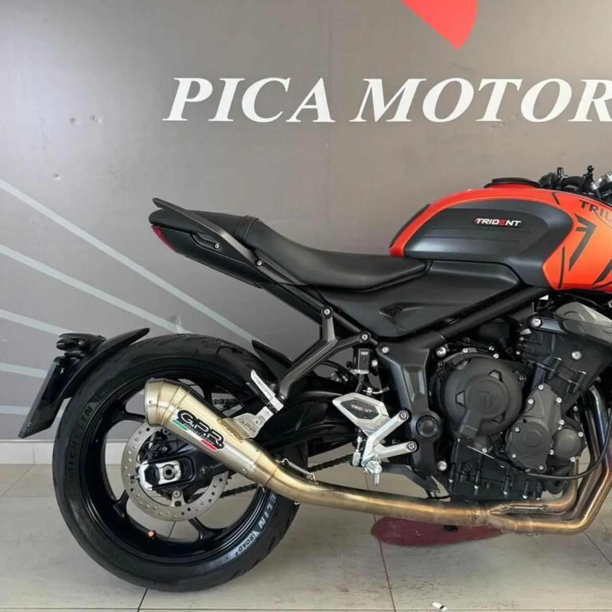Triumph Trident 660 (2021 - 24) (2)