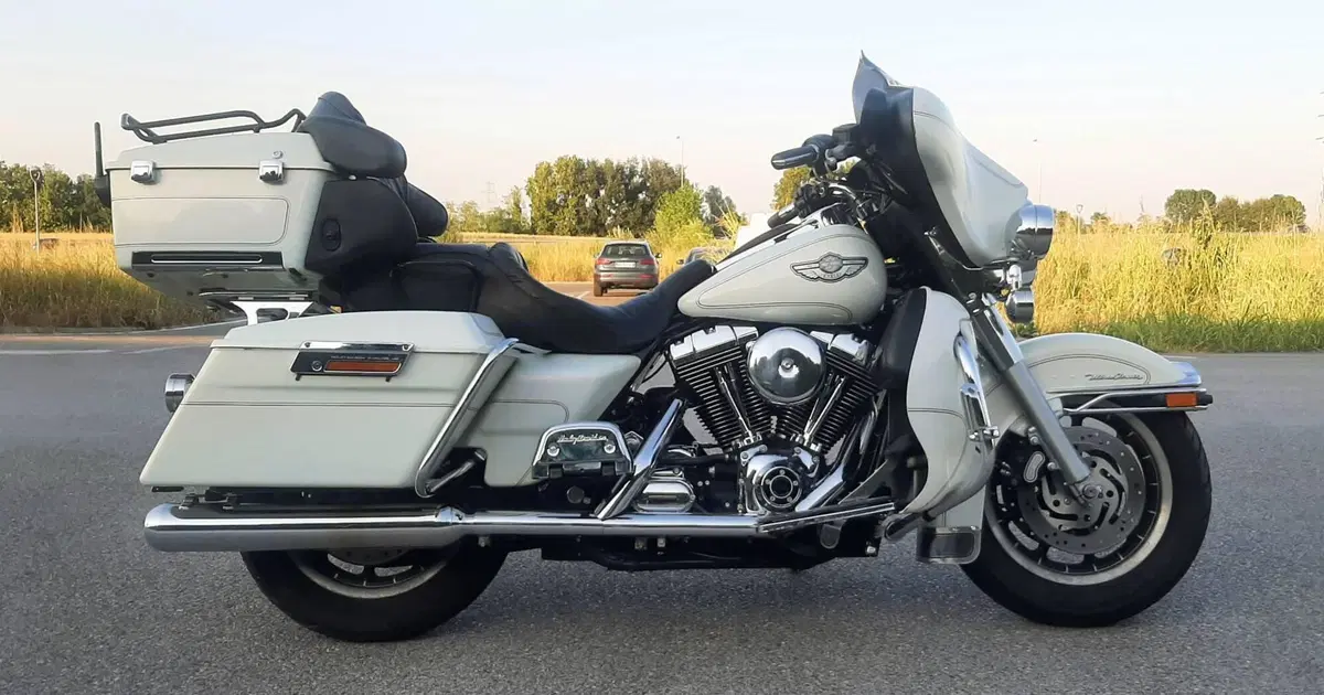 Harley-Davidson 1450 Electra Glide Ultra Classic (2003 - 05) - FLHTCUI