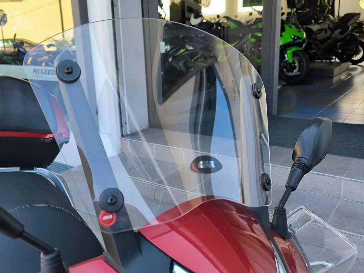 Honda SH 300 i ABS (2016 - 20) (9)
