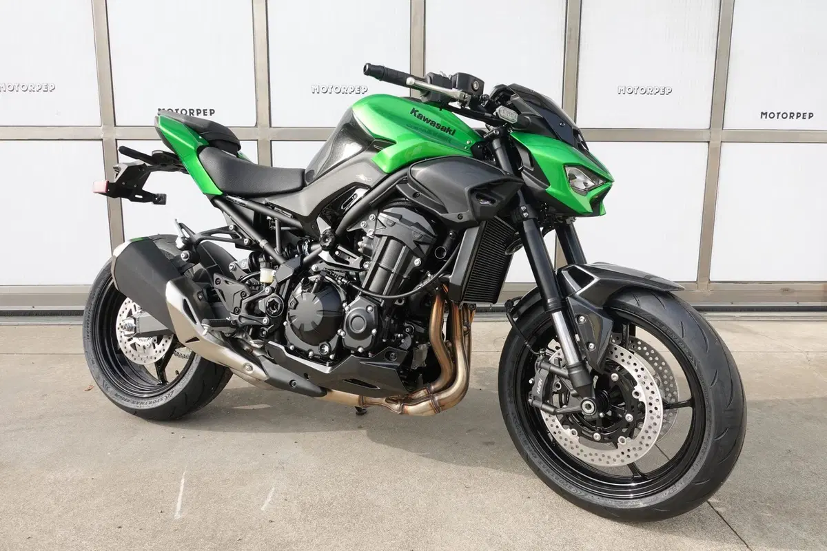 Kawasaki Z 900 (2025 - 26)
