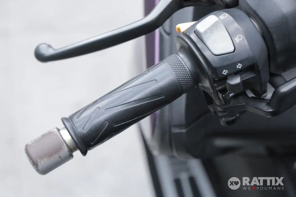 Yamaha T-Max 530 (2012 - 14) (11)