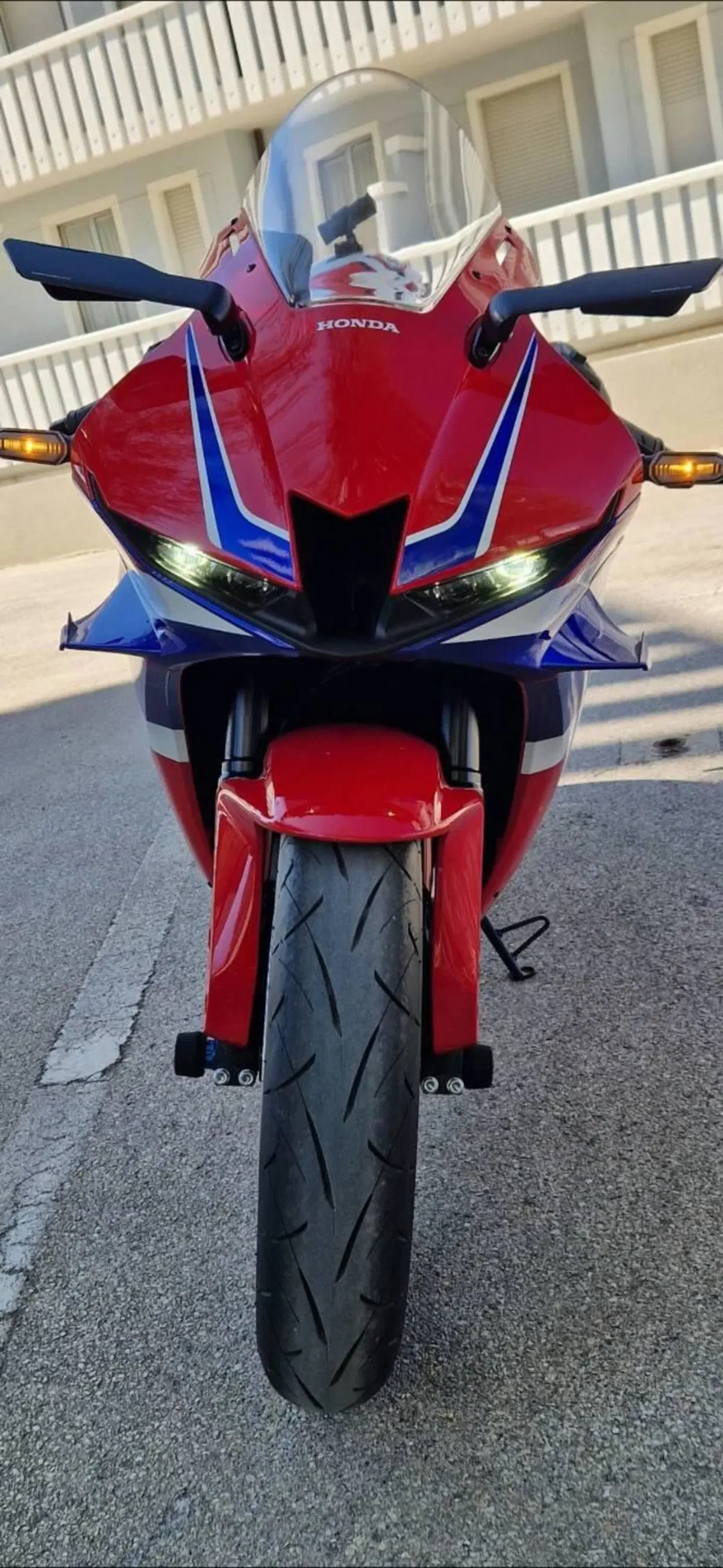 Honda CBR 600 RR (2024 - 26) (3)