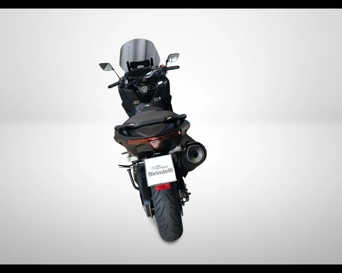 Yamaha T-Max 560 Tech Max (2025 - 26) (6)