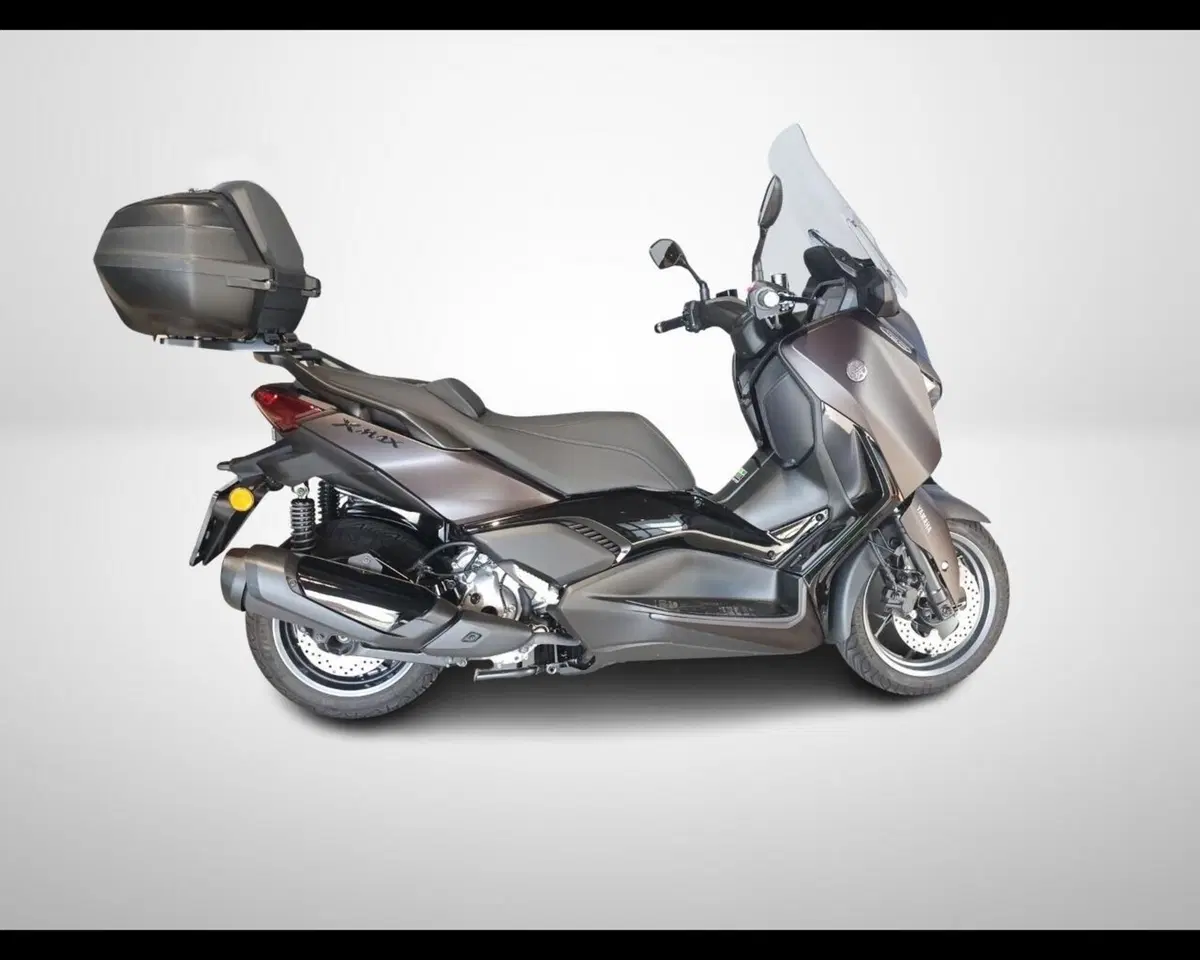 Yamaha X-Max 300 Tech Max (2025 - 26) (5)