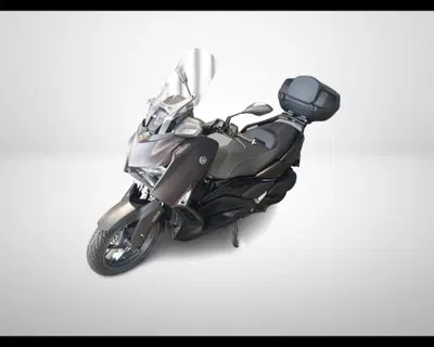 Yamaha X-Max 300 Tech Max (2025 - 26) usata